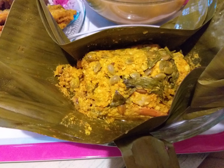 Cara Gampang Membuat Botok udang daging tempe n petai cina, Enak Banget