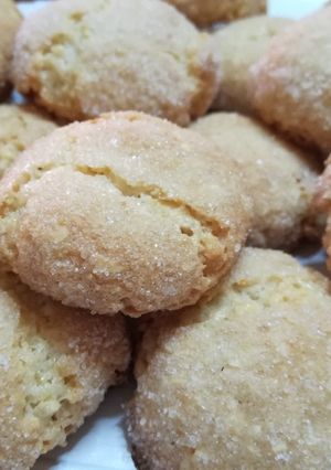 A picture of Amaretti...Sardinian Cookies.