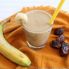 A picture of Banana date shake.