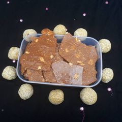 A picture of Sesame soft laddu and chikki..