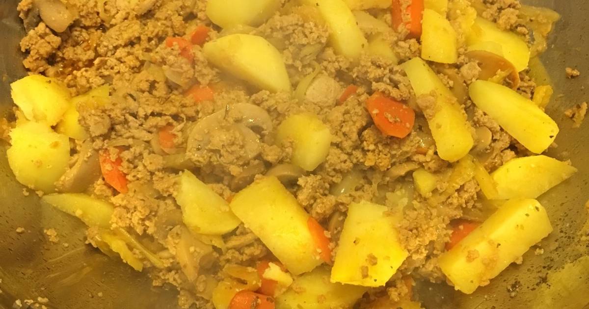 Picadillo de Pavo con Champiñones, Papas y Zanahorias Receta de Alheniel  (LAB Humo y Grasa)- Cookpad