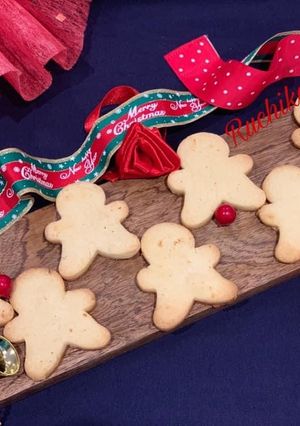 A picture of Gingerbread Man shortbread cookies.
