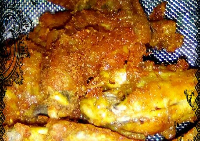 Resep Ayam goreng bumbu kuning oleh πΌLarasatiπΌ - Cookpad
