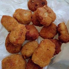 A picture of Chicken nuggets 🌺🌴🌾.