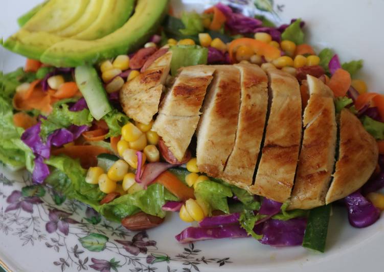 Chicken Salad with Vegies & Avocado