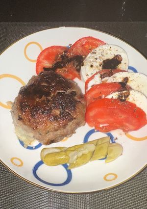 A picture of No chemical PERFECT cheese stuff melt BURGERS (beef or pork or lamb or mix).