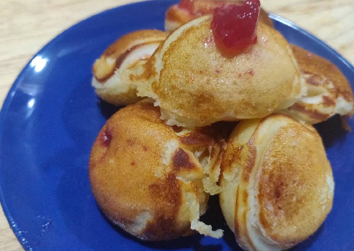 Mini fruity jam pancakes