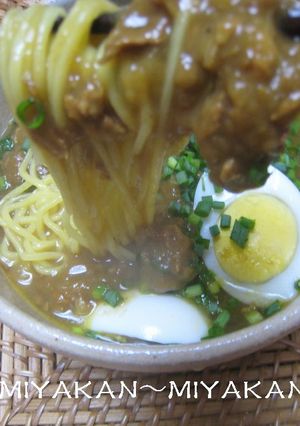 A picture of Amazing Curry Ramen Using Leftover Curry.