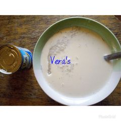 A picture of Oat meal and milk.