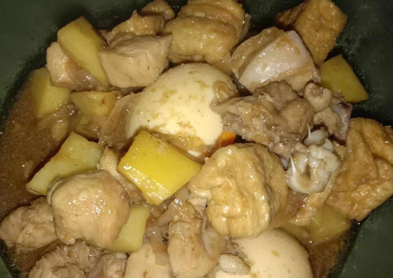 Semur ayam kentang