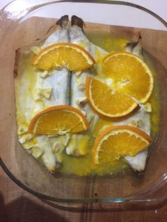Una foto de Lubina a la naranja🍊