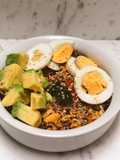 Almuerzo saludable: bowl de quinoa con pollo desmechado 🍗 🥣