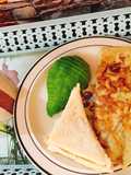 Tea, Buttered fried egg with Avacado and bread