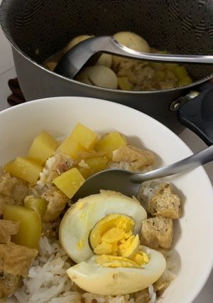 Foto resep Semur Kentang Telur Tahu