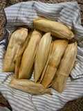 Tamales de pollo con mole