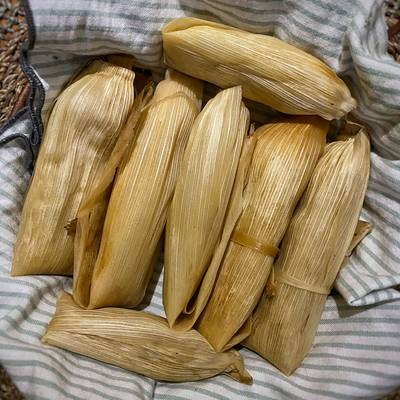 Tamales de pollo con mole Receta de poramoralhambre- Cookpad