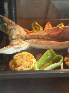Una foto de Conejo con verdura al horno