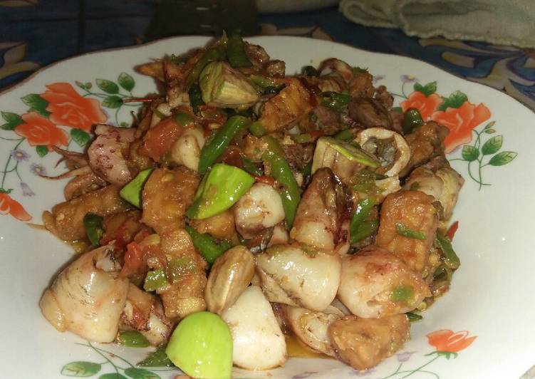 Resep Cumi asin pete rawit yang Bisa Manjain Lidah