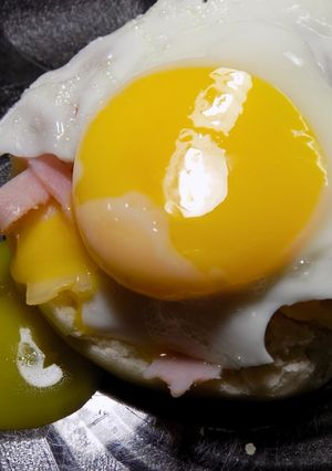 Una foto de Sándwich Argentino con huevo  (ni croque madame, ni croque monsieur)
