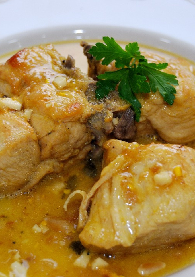 Una foto de Pollo en Pepitoria