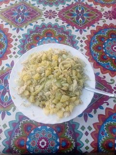 Una foto de Ensalada de merluza
