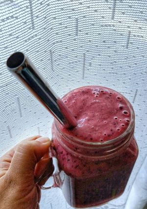A picture of Avocado and Berry Smoothie.