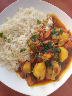A picture of Rice with spiced waru.