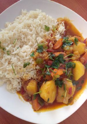 A picture of Rice with spiced waru.