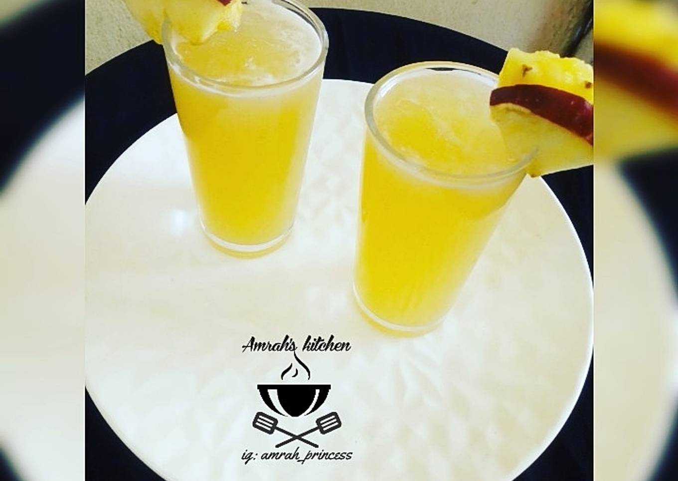 Apple and pineapple juice