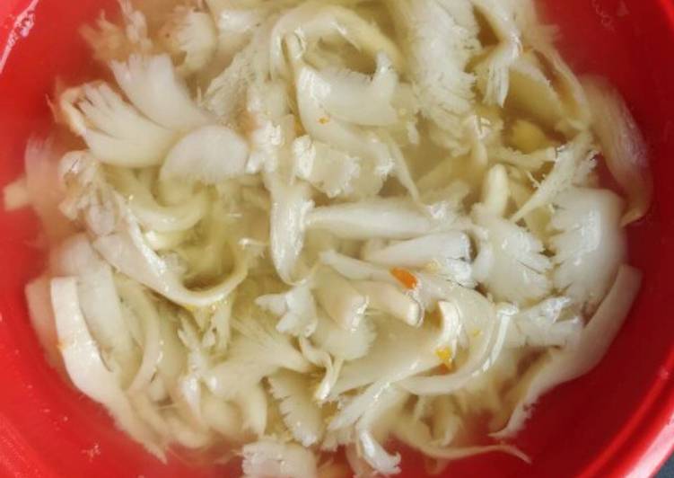 26. Sup pedas jamur tiram
