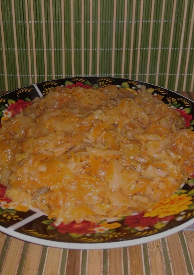 Капуста тушена, пісна