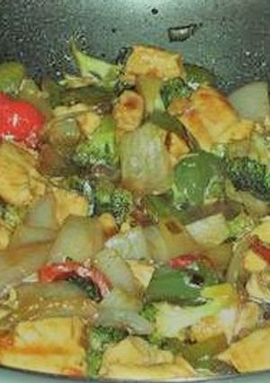 Una foto de Salteado de pollo y calabazacaramelizada