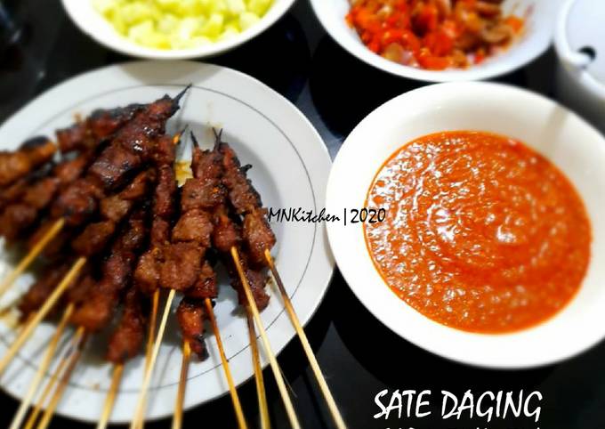 Ini dia! Resep praktis membuat Sate Daging Sapi Bumbu Kacang sajian Hari Raya  istimewa