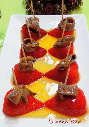 Foto principal de 119.🍓Fresas con anchoas🐟