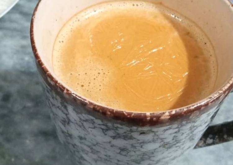 Simple doodh pati (milky tea)