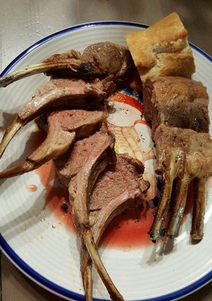 Hình của món Sườn Dê kiểu Pháp (Lamb Rack).