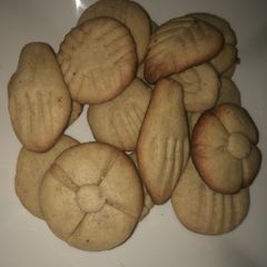 A picture of Home made cookies.