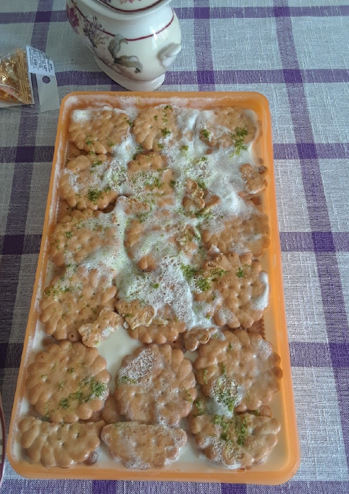 Una foto de Postre de limón y 3 leches