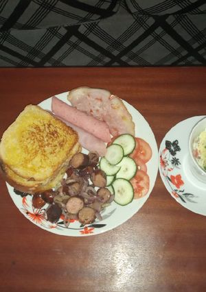 A picture of Mug omelet with tossed sausages #breakfastcontest#.