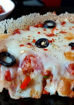 A picture of Ghevar Pizza.