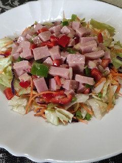 Una foto de Ensalada de jamón york en 11 minutos