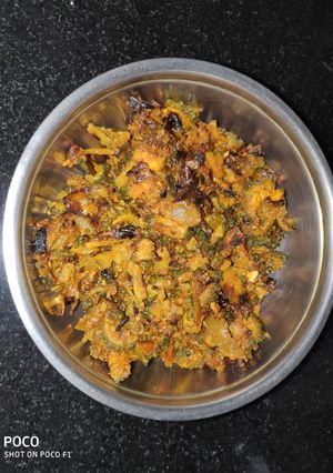 A picture of Karela.