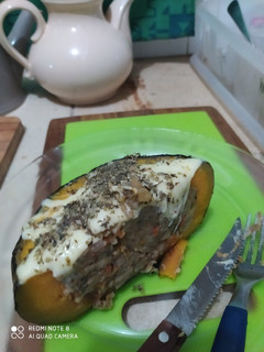 Una foto de Zapallo kabutia relleno de vegetales!!