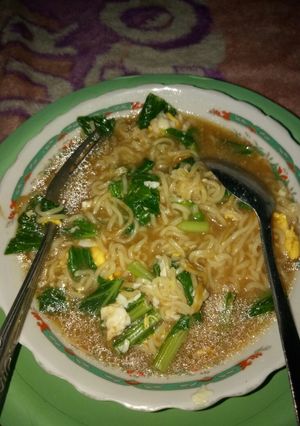 Foto resep Mie goreng sayur kuah pedas