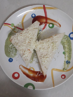વેજીટેબલ સેન્ડવીચ(vegetable sandwich in gujarati) રેસીપી મુખ્ય ફોટો