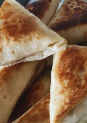 Une photo de Tacos façon brick aux poulets curry