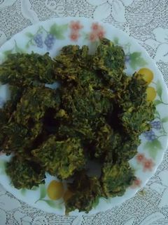 पालक पकोड़ा (Palak pakoda recipe in hindi) रेसिपी मुख्य फोटो