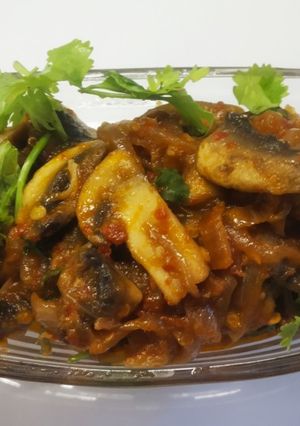 A picture of Chilli garlic mushroom.