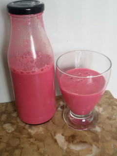 Una foto de Batido de pulpa fruta de mora sin azúcar