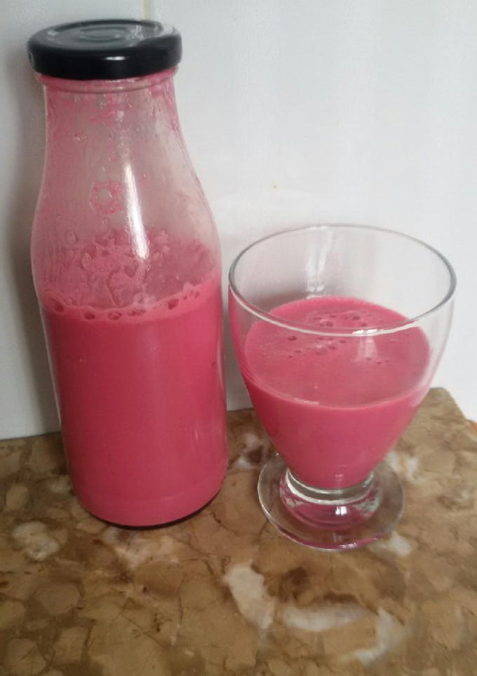 Una foto de Batido de pulpa fruta de mora sin azúcar